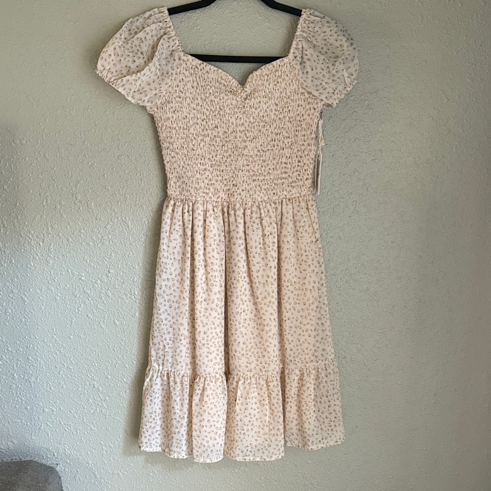 Jessica Simpson Blush and Cream Floral Midi Dress